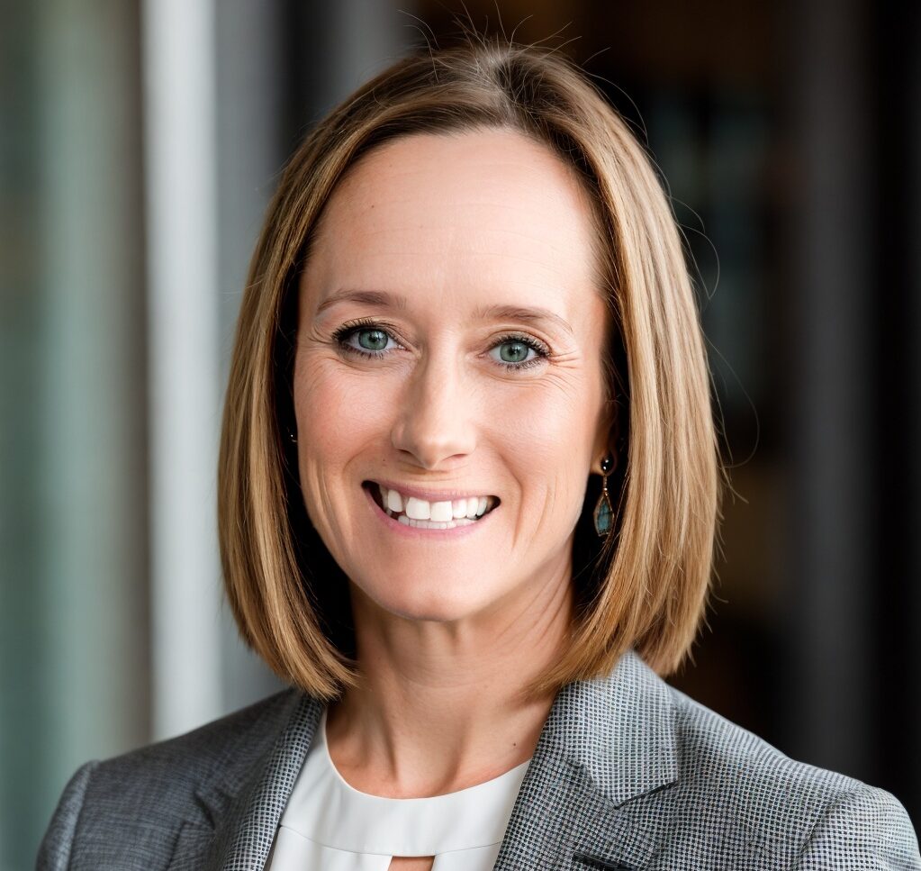 Headshot of Amy Laughlin