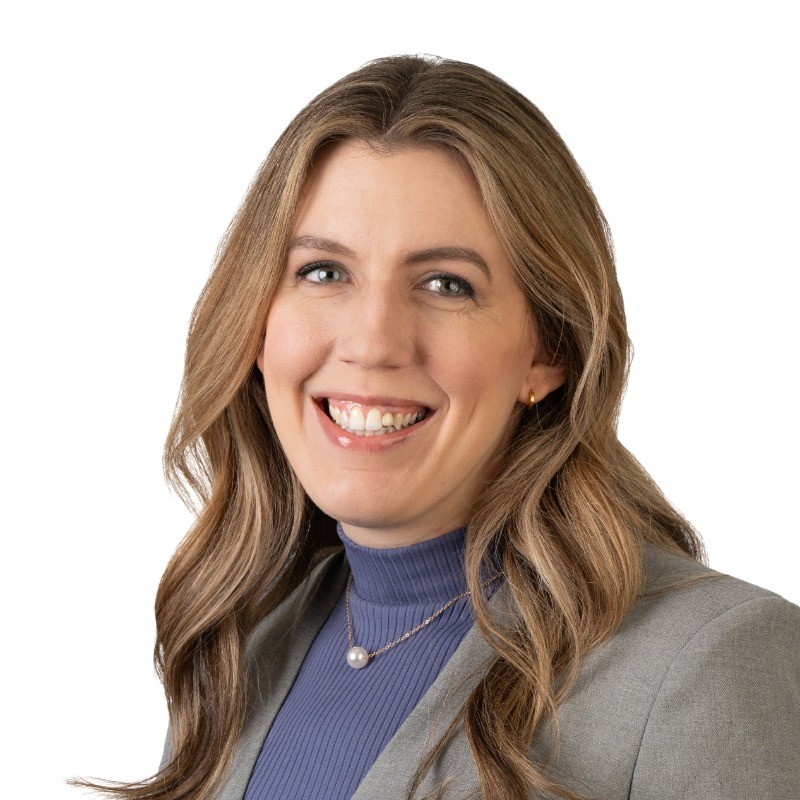 Anna Warheit headshot